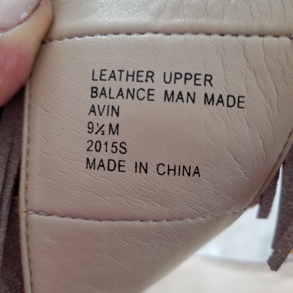 Shoes - Picture 4 of 5